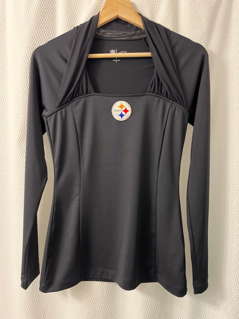 NFL Sports Couture Women's Steelers Long-Sleeve Performance Top Size Small